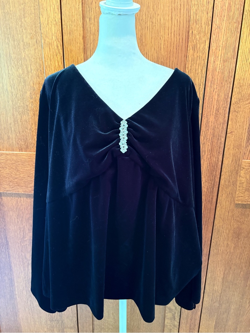 XSCAPE Black Velvet Top Rhinestone Embellishment 3X